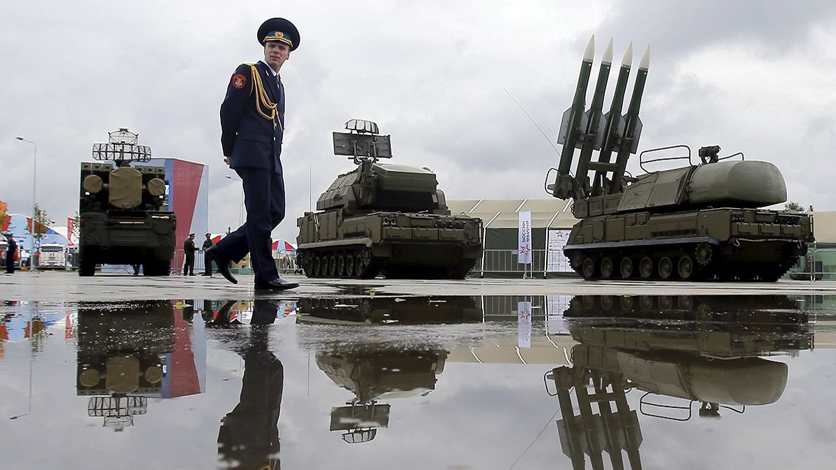 Οι ρωσικοί πύραυλοι από την Κασπία απειλή για τα πολιτικά αεροσκάφη