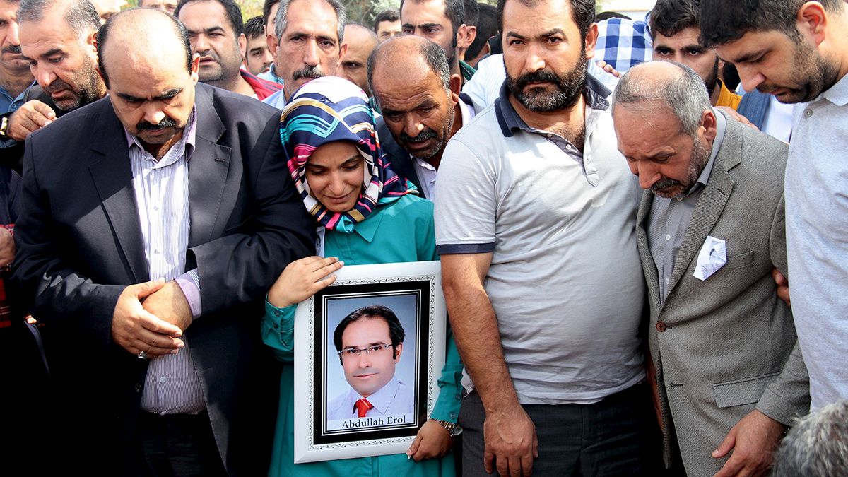 Τουρκία: Θρήνος και οργή στις κηδείες των θυμάτων της επίθεσης στην Άγκυρα