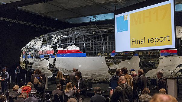 Dutch PM calls on Russia to cooperate with MH17 probe Dutch PM calls on Russia to cooperate with MH17 probe