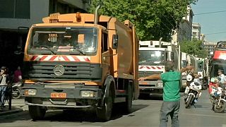 عمال النظافة يحتجون في أثينا ضد إصلاح نظام التقاعد