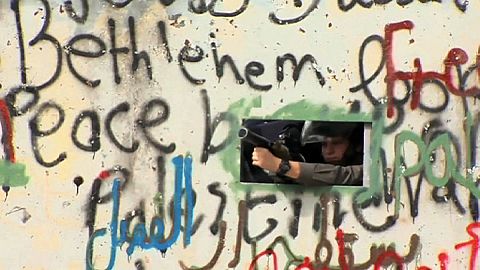 Enfrentamientos entre jóvenes palestinos y soldados israelíes en el "Día de la Ira"