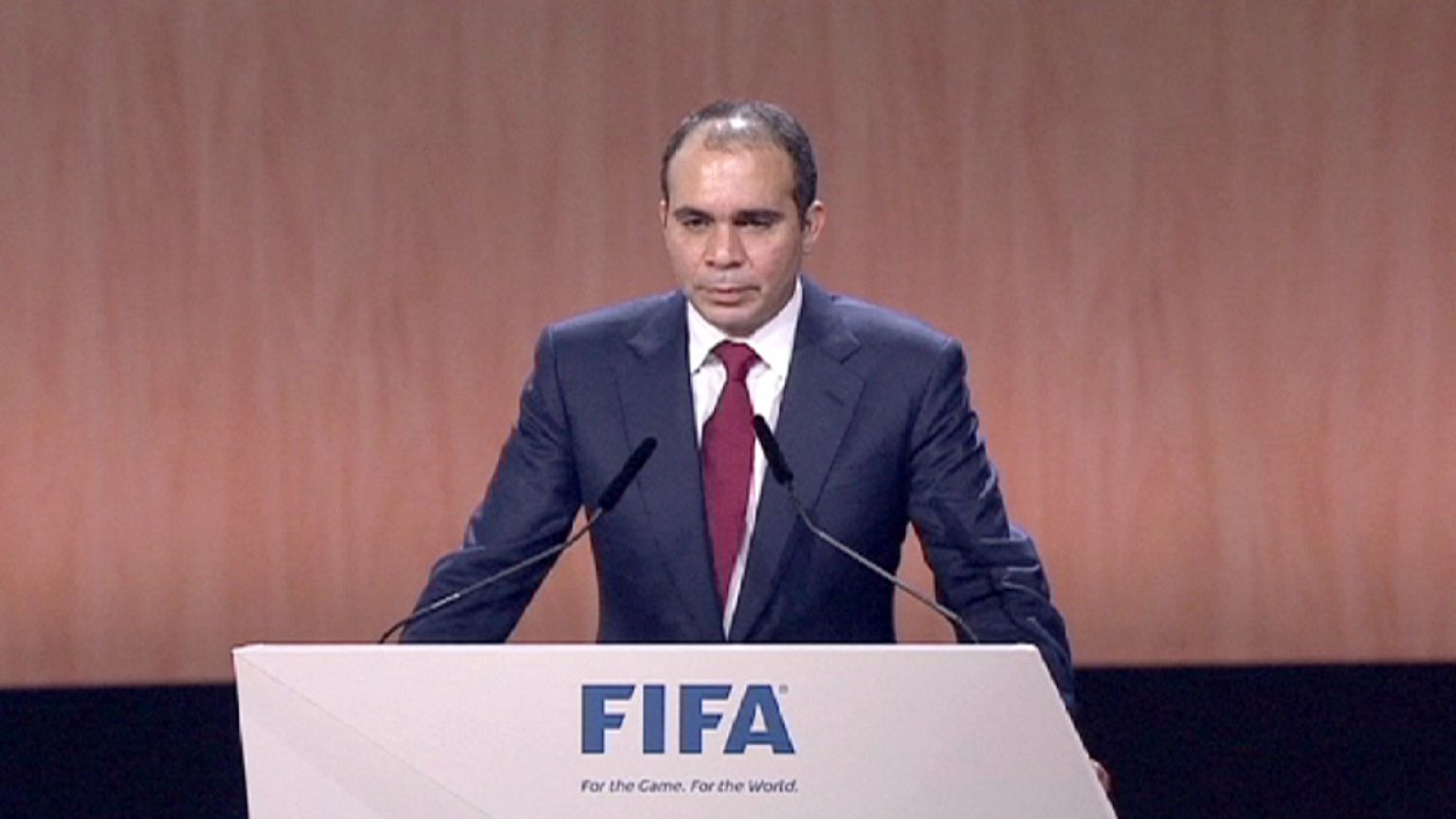الأمير علي يطالب بإجراء انتخابات الفيفا في موعدها