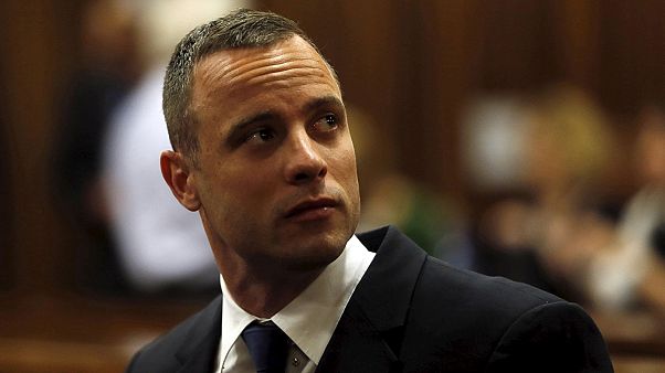 Sudafrica: Pistorius lascerà il carcere, dal 20 ottobre ai domiciliari Sudafrica: Pistorius lascerà il carcere, dal 20 ottobre ai domiciliari