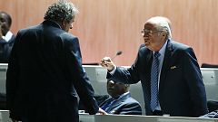 «Είχαμε συμφωνία κυρίων» με τον Πλατινί, δηλώνει ο Μπλάτερ