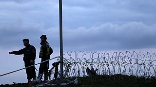 Ungarns Grenzzaun zu Kroatien fertig