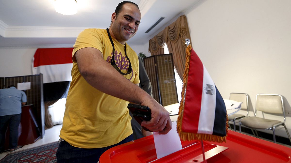 В Египте проходит первый тур парламентских выборов