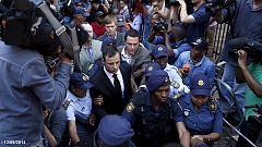 Oscar Pistorius está em prisão domiciliária