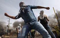 Palestinianos e israelita mortos em novos ataques
