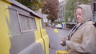 «بانویی با وانت» روایت سینمایی زندگی زن بی خانمان بریتانیایی