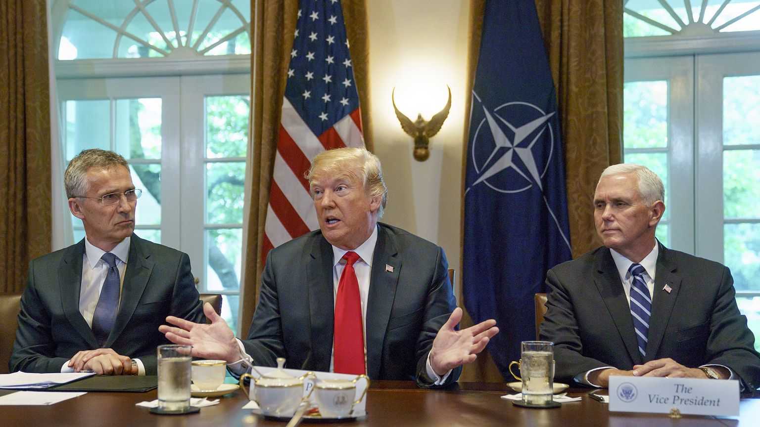 Image: Jens Stoltenberg, Donald Trump, Mike Pence
