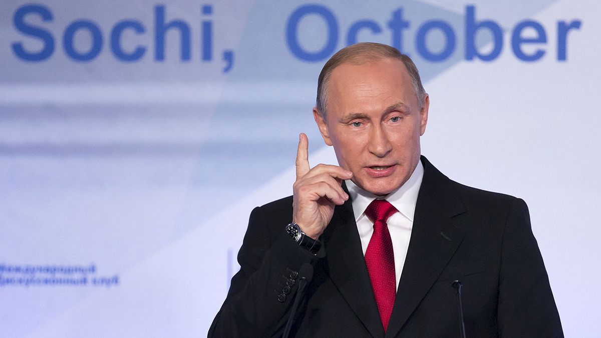 Putyin: kettős játékot űznek a nyugati államok
