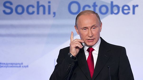 Putin acusa a Estados Unidos de practicar un "doble juego" en Oriente Próximo Putin acusa a Estados Unidos de practicar un "doble juego" en Oriente Próximo