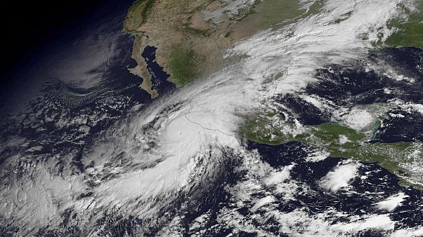 Il Messico alla prova dell'uragano Patricia, il più forte ad aver mai colpito l'emisfero occidentale Il Messico alla prova dell'uragano Patricia, il più forte ad aver mai colpito l'emisfero occidentale