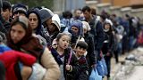Προσφυγική κρίση: Η εξαντλητική πεζοπορία