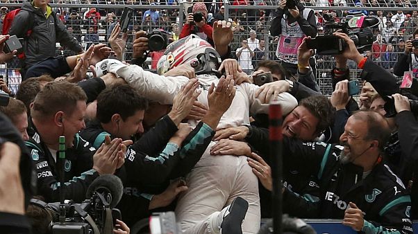 Speed - Hamilton harmadszor világbajnok Speed - Hamilton harmadszor világbajnok
