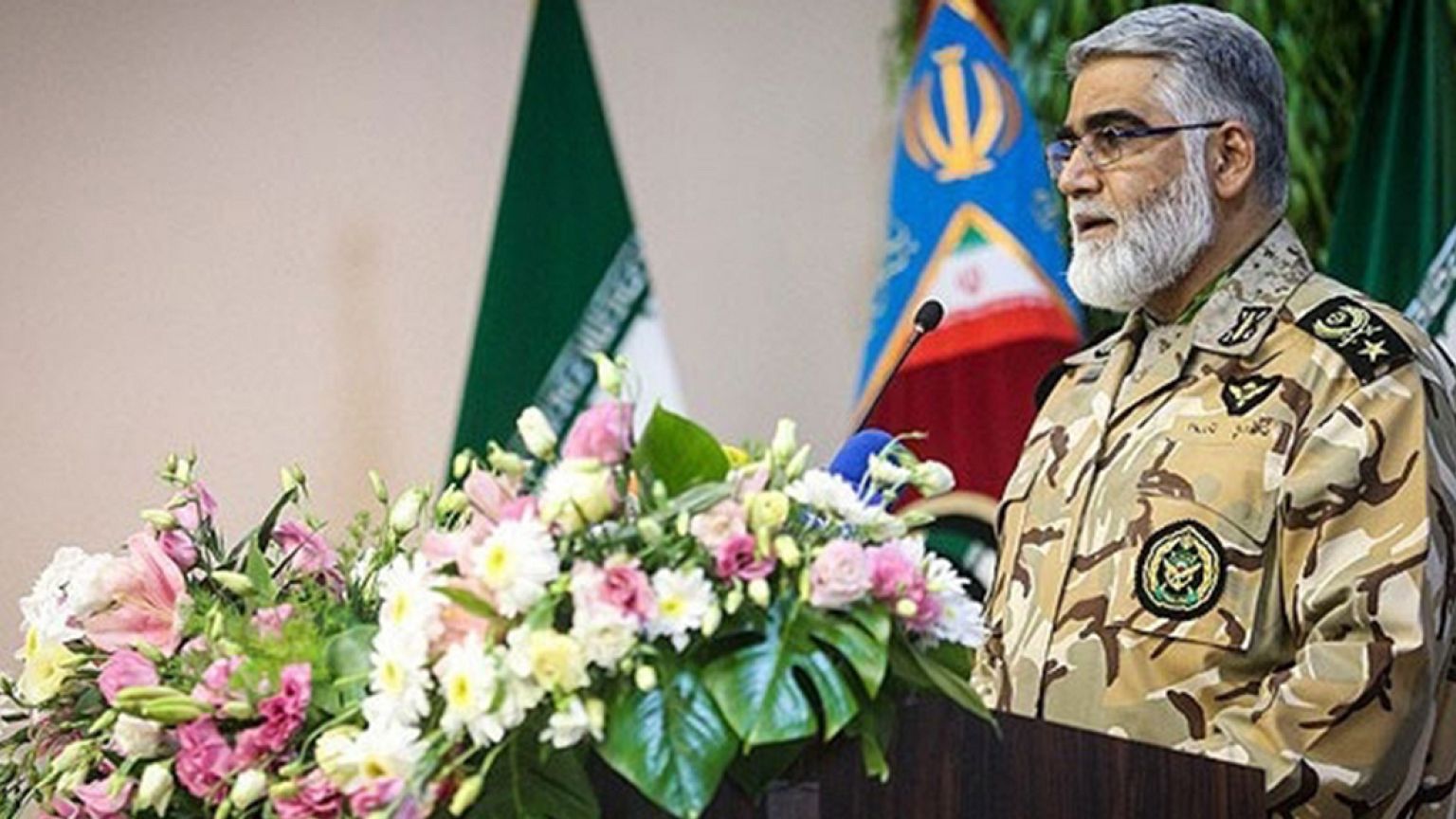 فرمانده ارتش ایران: سال گذشته داعش به نزدیکی مرز ما رسید