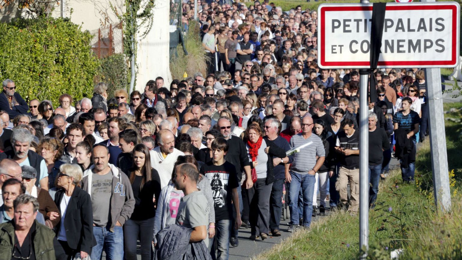 Γαλλία: Τελετή μνήμης για τα θύματα του τροχαίου στο Μπορντό