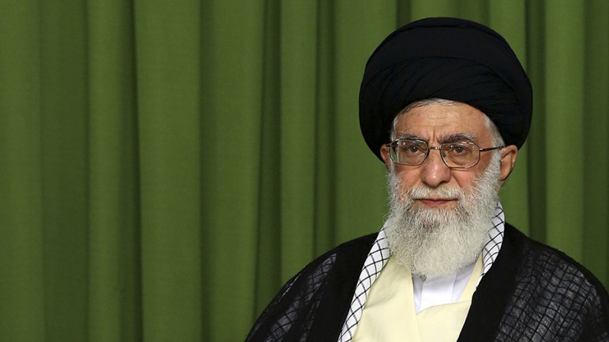 خامنه‌ای تیمی را برای نظارت بر اجرای «برجام» تشکیل داد