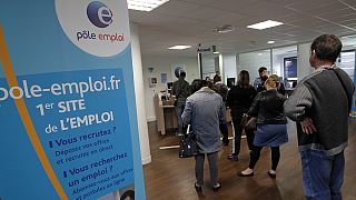 France sees rare fall in jobless total