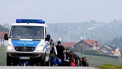 2.000 Flüchtlinge in der Nacht an der Grenze: "Hilferuf" an Merkel