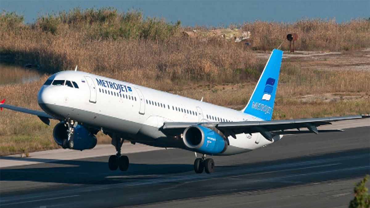 Recuperan más de 100 cadáveres del avión ruso de pasajeros que se ha estrellado en Egipto
