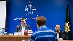 بابک زنجانی: وزیر نفت، سیاسی‌کار و دروغگو است