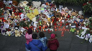 Rússia: Memorial improvisado no aeroporto de Pulkovo