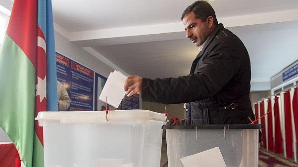Triunfo sin sorpresas del partido de Aliev en las elecciones de Azerbaiyán Triunfo sin sorpresas del partido de Aliev en las elecciones de Azerbaiyán