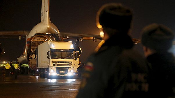 انتقال اولین گروه از اجساد قربانیان هواپیمای روسیه در آسمان مصر به سن پترزبورگ انتقال اولین گروه از اجساد قربانیان هواپیمای روسیه در آسمان مصر به سن پترزبورگ