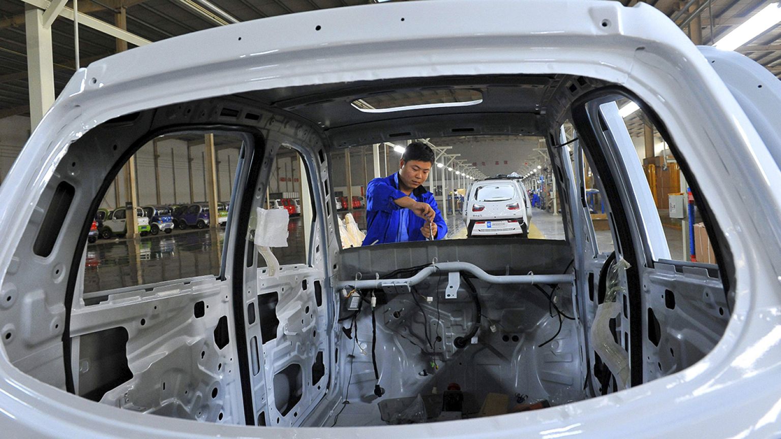 Cina: altalenante la crescita. Governo presenta nuovo piano quinquennale