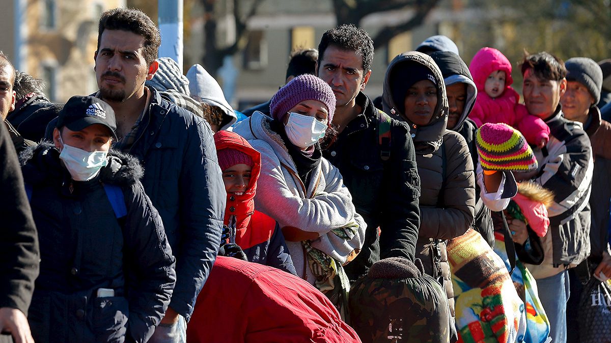 Ekim ayında Avrupa'ya deniz yoluyla ulaşan mülteci sayısı rekor kırdı