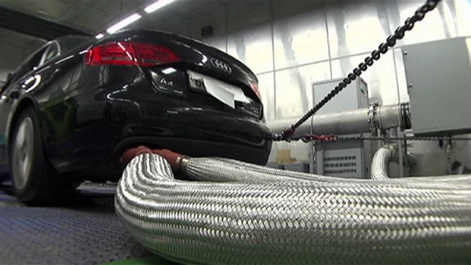 Volkswagen acusada de usar el 'trucaje de emisiones' en los modelos de mayor cilindrada de Audi y Porsche