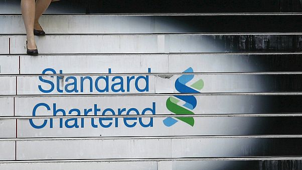 Банк Standard Chartered сократит почти каждого пятого работника Банк Standard Chartered сократит почти каждого пятого работника