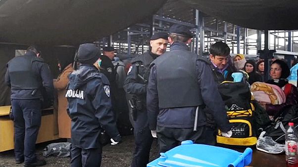 Germany: Merkel moves to reassure over migrant influx as coalition divisions deepen Germany: Merkel moves to reassure over migrant influx as coalition divisions deepen
