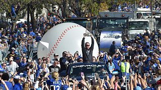 A 'royal' welcome home in Kansas City for Baseball's World Series champions