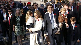 رئيس وزراء كندا الجديد يؤدي اليمين الدستورية