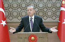 اردوغان يحث البرلمان على وضع دستور جديد للبلاد