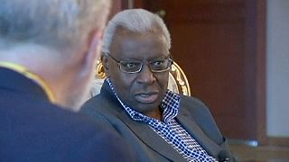 Lamine Diack investigado por corrupção