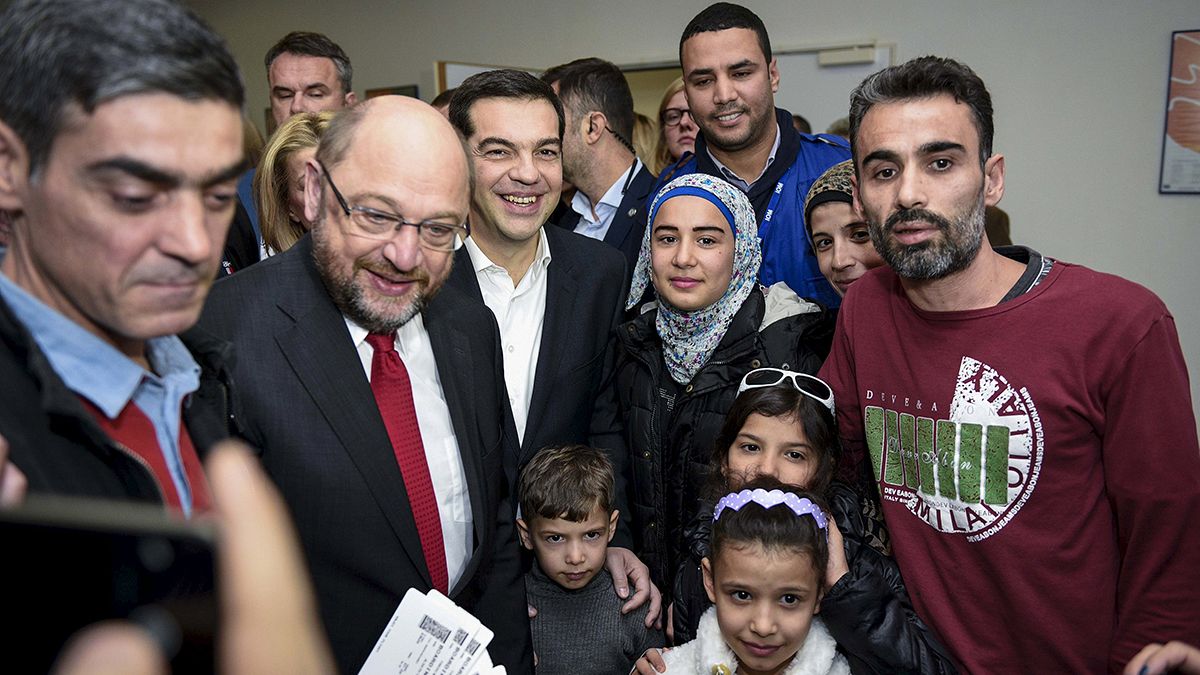 AP Başkanı Schulz'dan mülteci kampına ziyaret