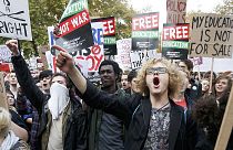 Βρετανία: Βίαιη κατάληξη σε διαδήλωση φοιτητών υπέρ της δωρεάν παιδείας