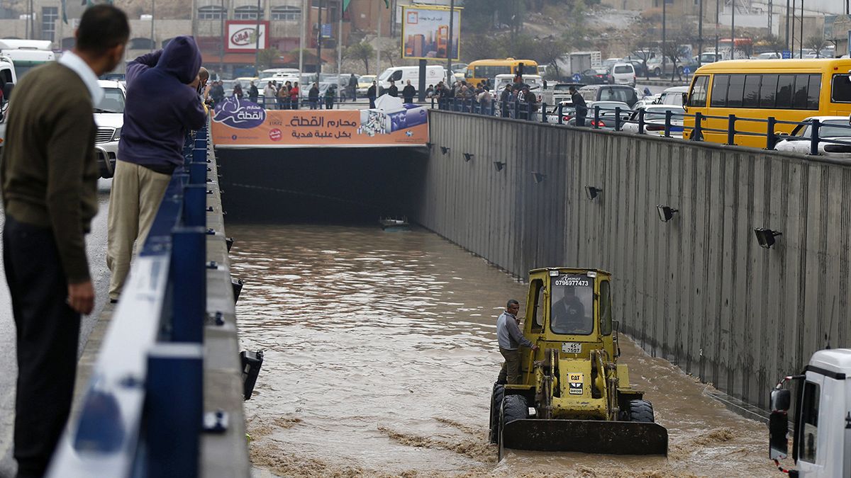 Ιορδανία: Εκτεταμένες πλημμύρες «βύθισαν» το Αμμάν