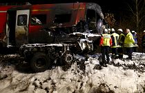Германия: поезд врезался в грузовик