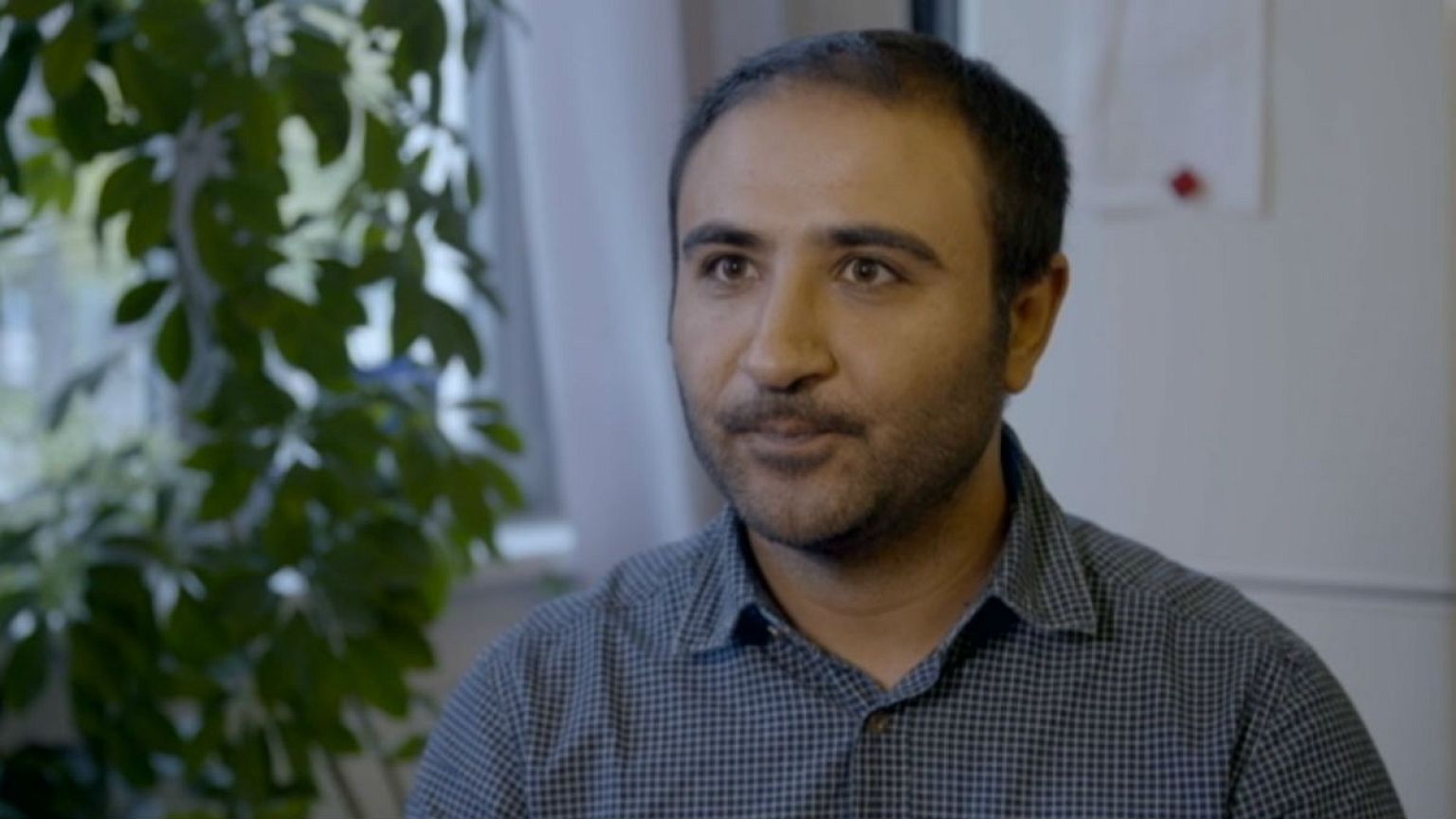 Hasan Akdogan zur Flüchtlingskrise: "Einige können nur noch mit Licht schlafen"