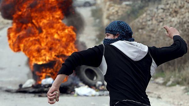 Συνεχίζονται τα φονικά επεισόδια μεταξύ Παλαιστινίων και Ισραηλινών Συνεχίζονται τα φονικά επεισόδια μεταξύ Παλαιστινίων και Ισραηλινών