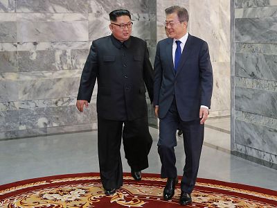 North Korean leader Kim Jong Un abd South Korean President Moon Jae-in met on Saturday.