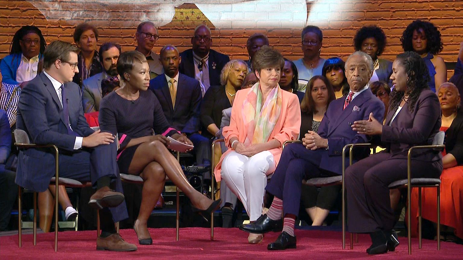 Valerie Jarrett says ABC made the right call in canceling 'Roseanne'
