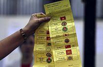 Birmânia conta votos, depois das primeiras eleições livres em 25 anos
