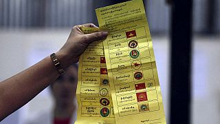Myanmar halkı 25 yılın ardından düzenlenen ilk özgür seçimlere yoğun ilgi gösterdi