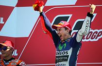 Lorenzo tricampeão de MotoGP, título de Moto3 foge a Oliveira apesar do triunfo