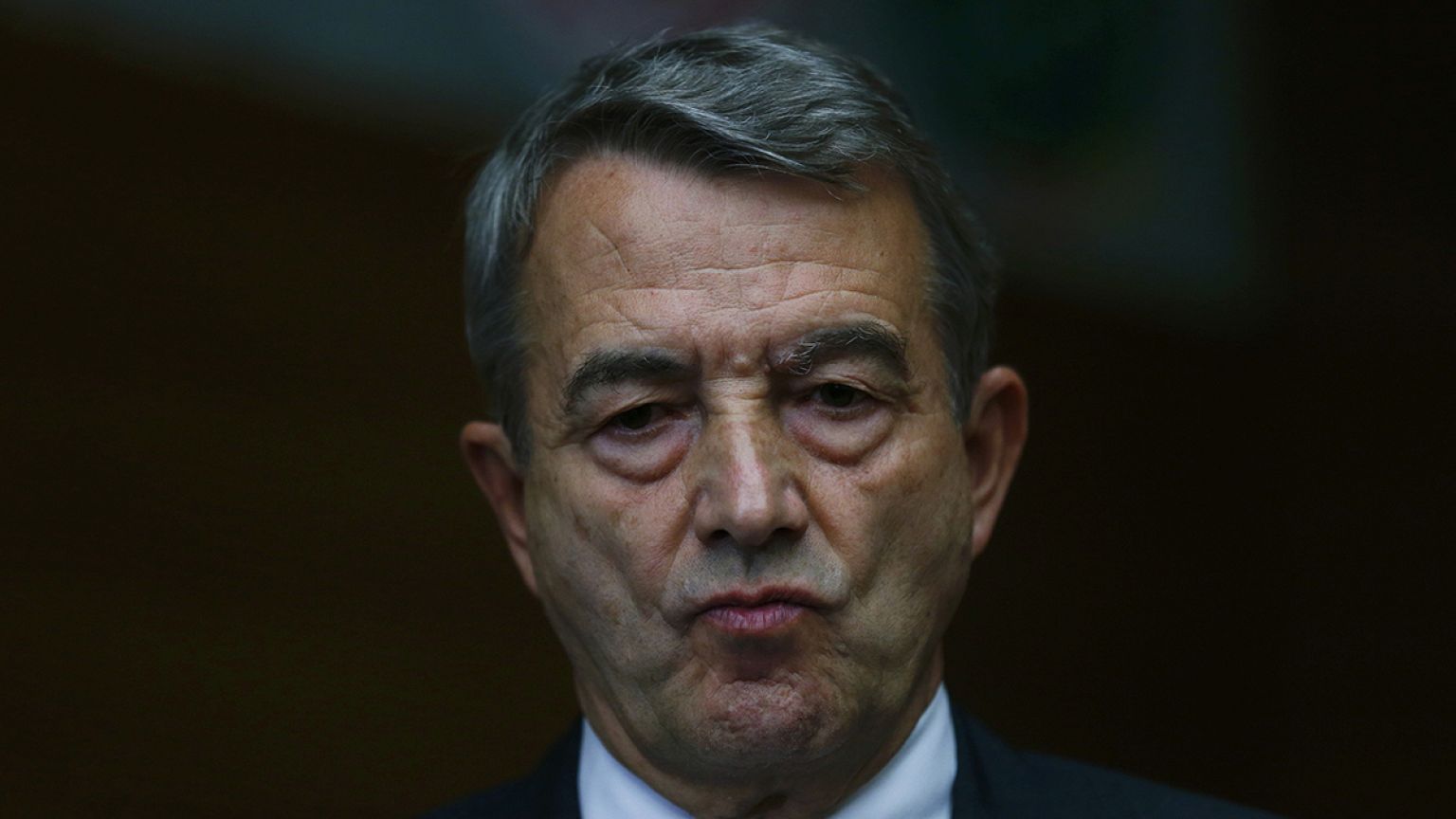 Rücktritt: DFB-Präsident Niersbach stürzt über WM-Zahlung